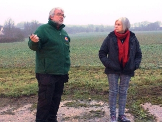 15Jan17 Darren & Connie hard standing 2.jpg
